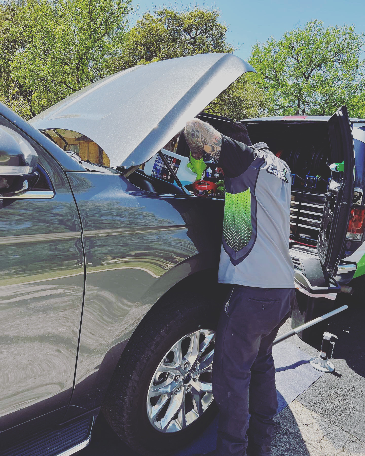 Mobile Vehicle Maintenance & Management DriveX